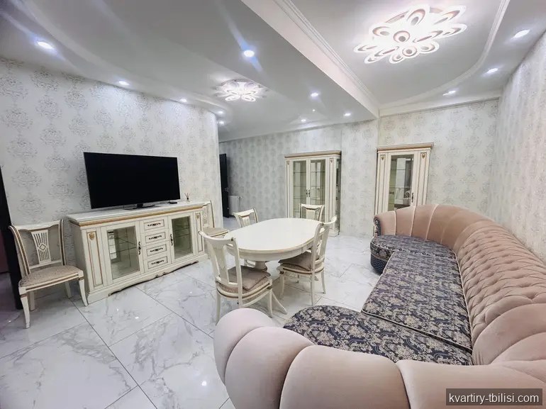 Трёхкомнатная квартира на Сабуртало — 1 000 USD/мес | Tbilisi Homes