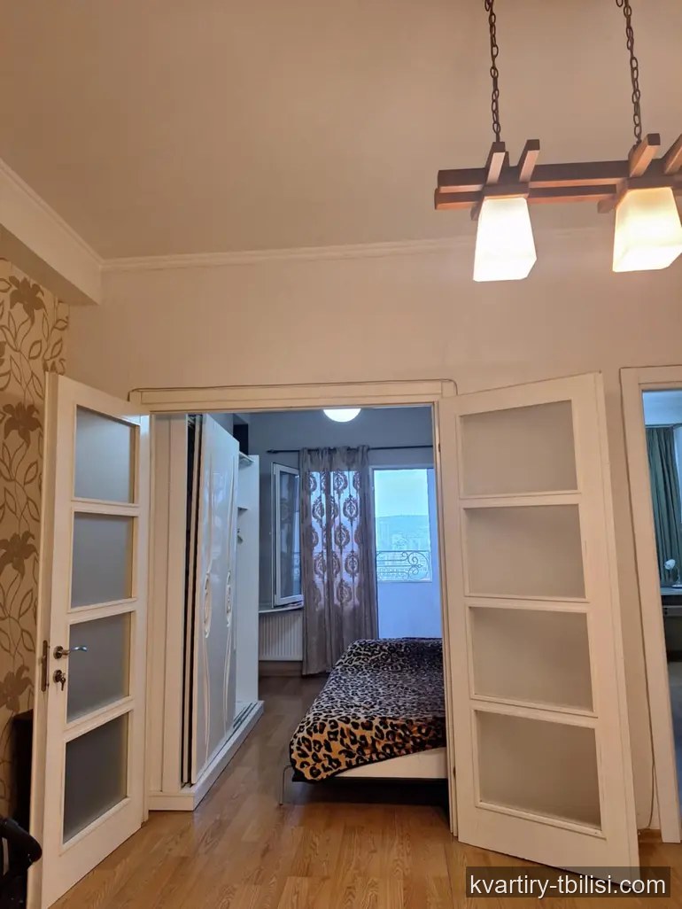 Трёхкомнатная квартира на Сабуртало — 800 USD/мес | Tbilisi Homes