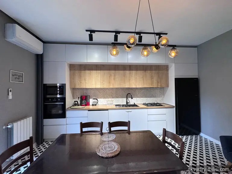 Трёхкомнатная квартира на Сабуртало — 1 300 USD/мес | Tbilisi Homes