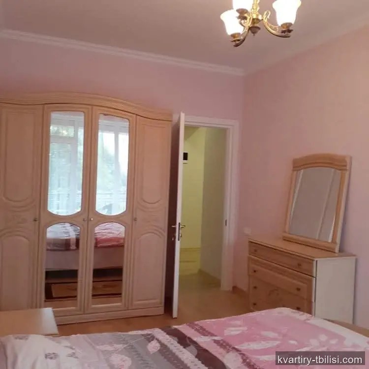 Трёхкомнатная квартира на Сабуртало — 1 300 USD/мес | Tbilisi Homes
