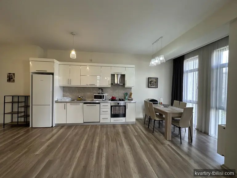 Трёхкомнатная квартира на Сабуртало — 1 600 USD/мес | Tbilisi Homes