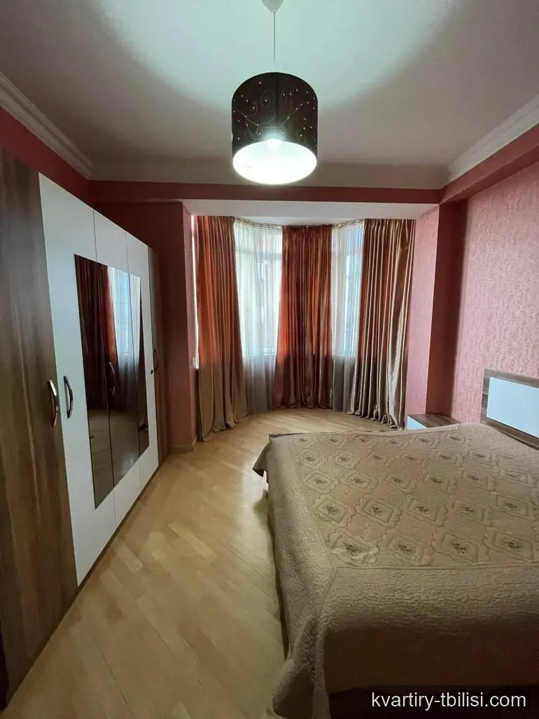 Трёхкомнатная квартира на Сабуртало — 800 USD/мес | Tbilisi Homes
