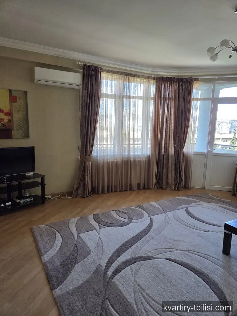 Трёхкомнатная квартира на Сабуртало — 800 USD/мес | Tbilisi Homes