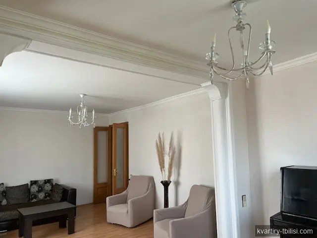 Трёхкомнатная квартира на Сабуртало — 700 USD/мес | Tbilisi Homes