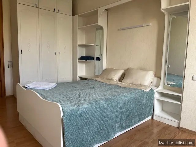 Трёхкомнатная квартира на Сабуртало — 700 USD/мес | Tbilisi Homes