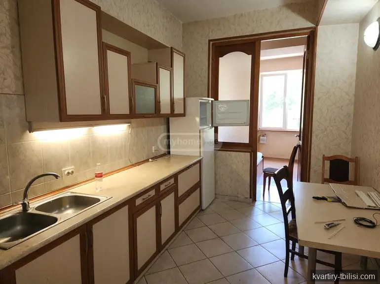 Трёхкомнатная квартира на Сабуртало — 700 USD/мес | Tbilisi Homes