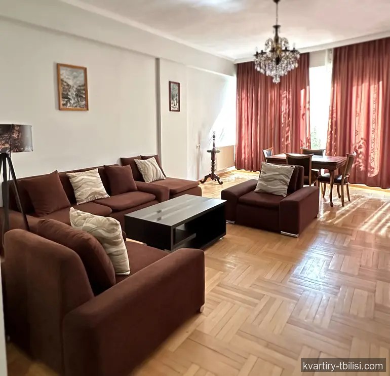 Трёхкомнатная квартира на Сабуртало — 950 USD/мес | Tbilisi Homes