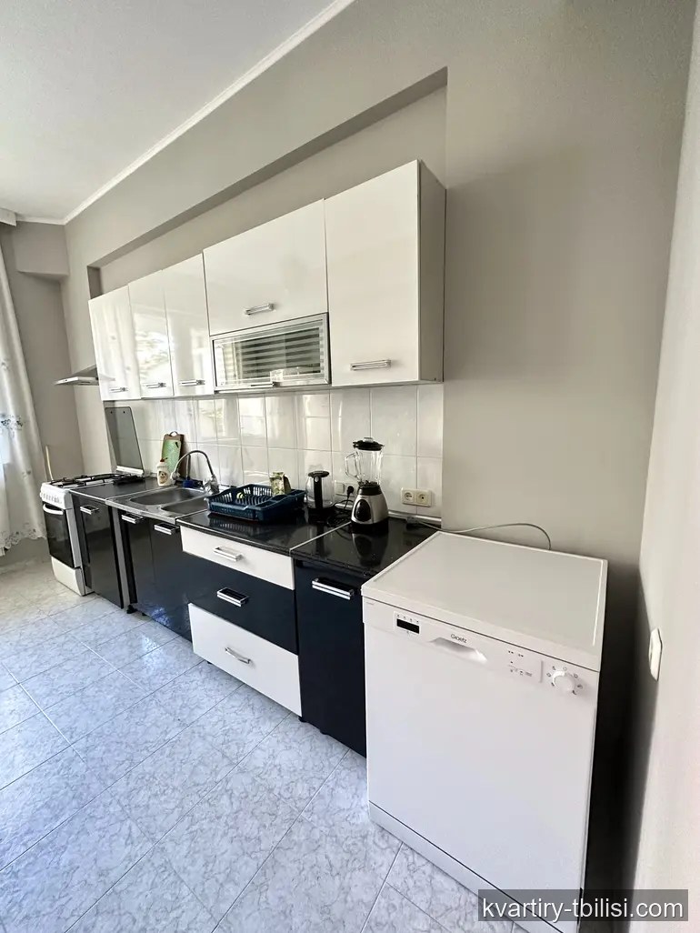Трёхкомнатная квартира на Сабуртало — 950 USD/мес | Tbilisi Homes