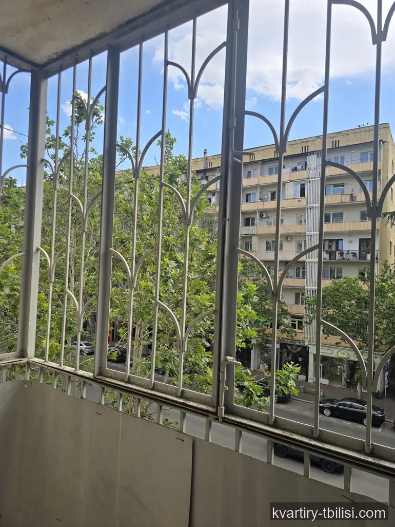 Трёхкомнатная квартира на Сабуртало — 900 USD/мес | Tbilisi Homes
