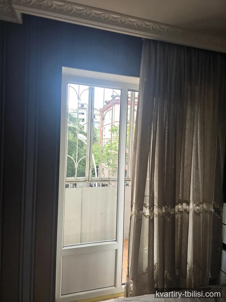 Трёхкомнатная квартира на Сабуртало — 900 USD/мес | Tbilisi Homes