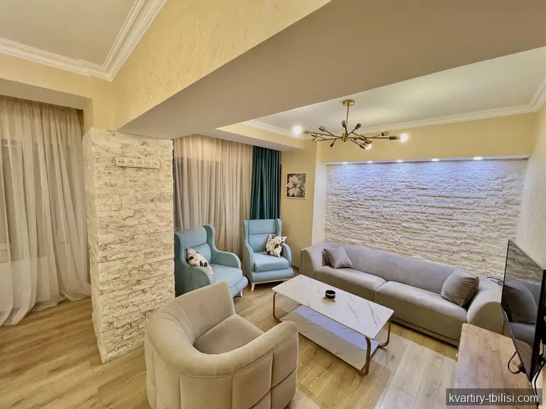 3-bedroom Apartment for rent in Saburtalo, Tbilisi, 100 sqm, floor 2/8 — 900 USD/month | Tbilisi Homes