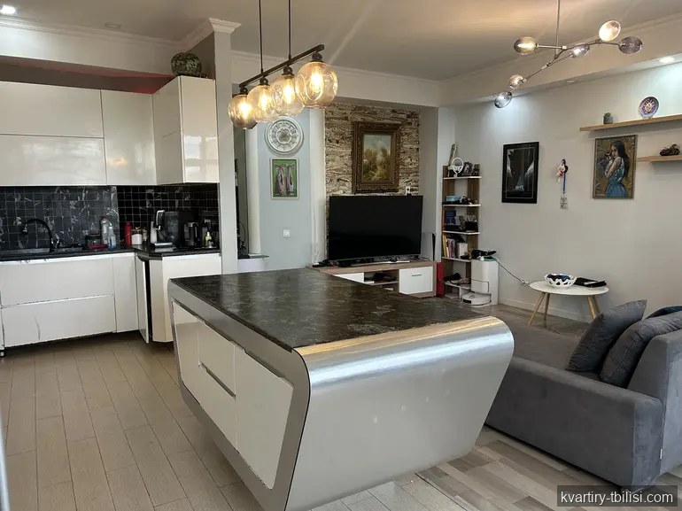 3-bedroom Apartment for rent in Saburtalo, Tbilisi, 107 sqm, floor 6/14 — 230 000 USD/month | Tbilisi Homes
