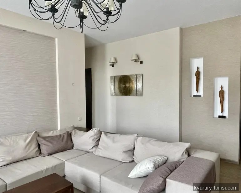 Трёхкомнатная квартира на Сабуртало — 1 150 USD/мес | Tbilisi Homes