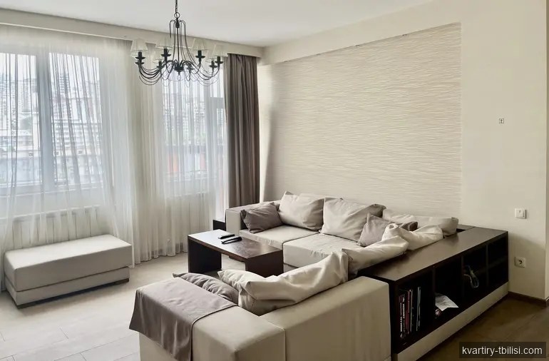 Трёхкомнатная квартира на Сабуртало — 1 150 USD/мес | Tbilisi Homes