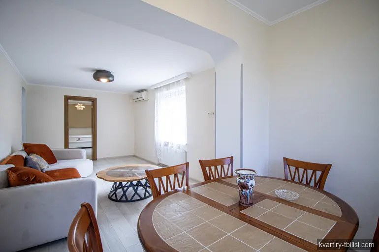 Трёхкомнатная квартира на Сабуртало — 700 USD/мес | Tbilisi Homes