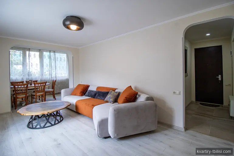 Трёхкомнатная квартира на Сабуртало — 700 USD/мес | Tbilisi Homes
