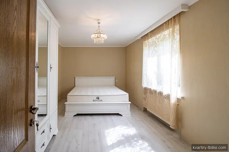Трёхкомнатная квартира на Сабуртало — 700 USD/мес | Tbilisi Homes