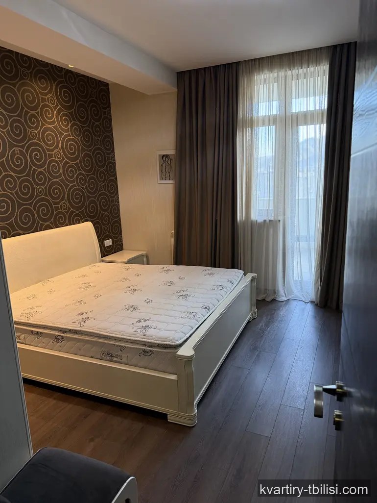 Трёхкомнатная квартира на Сабуртало — 850 USD/мес | Tbilisi Homes