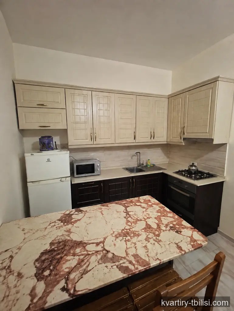 Трёхкомнатная квартира на Сабуртало — 800 USD/мес | Tbilisi Homes