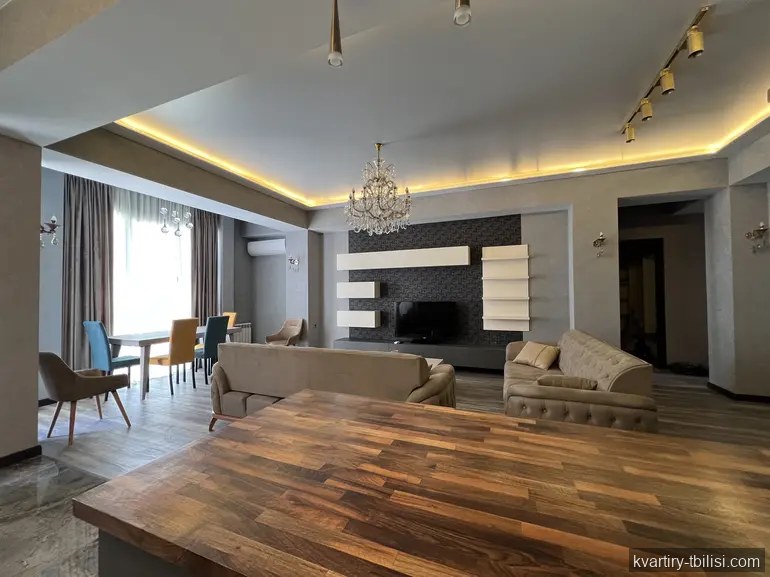 Трёхкомнатная квартира на Сабуртало — 1 300 USD/мес | Tbilisi Homes