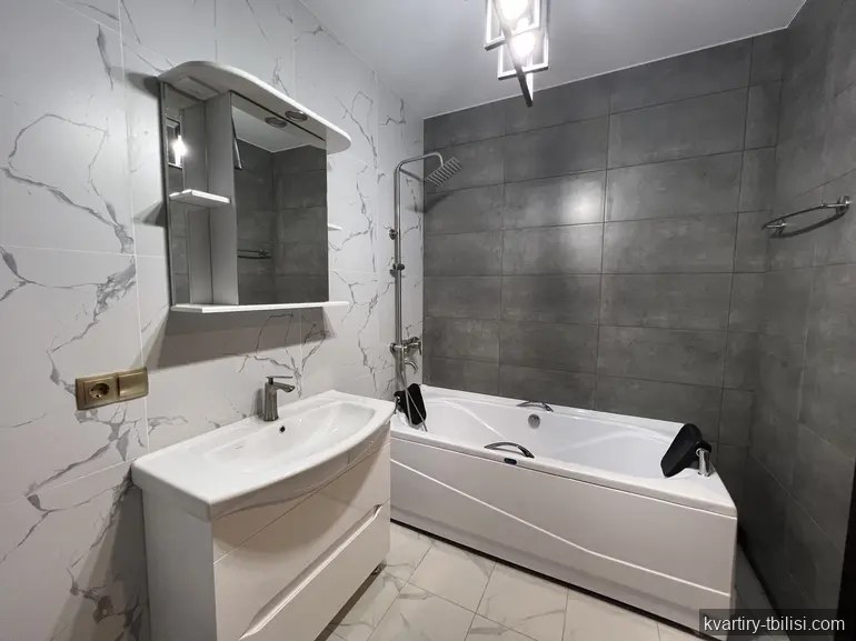 Трёхкомнатная квартира на Сабуртало — 1 300 USD/мес | Tbilisi Homes