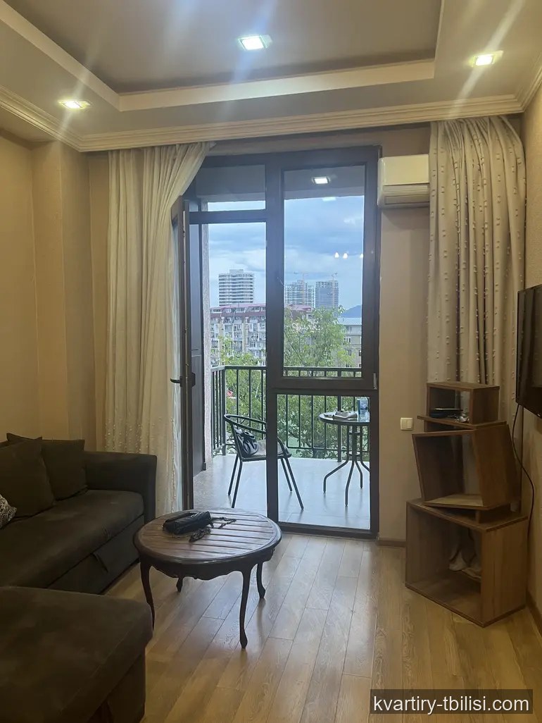 Трёхкомнатная квартира на Сабуртало — 1 000 USD/мес | Tbilisi Homes