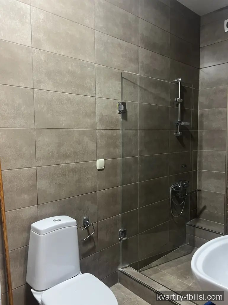 Трёхкомнатная квартира на Сабуртало — 1 000 USD/мес | Tbilisi Homes