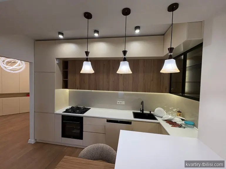 Трёхкомнатная квартира на Сабуртало — 1 700 USD/мес | Tbilisi Homes