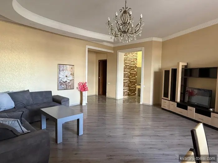 4-bedroom Apartment for rent in Saburtalo, Tbilisi, 140 sqm, floor 6/11 — 700 USD/month | Tbilisi Homes