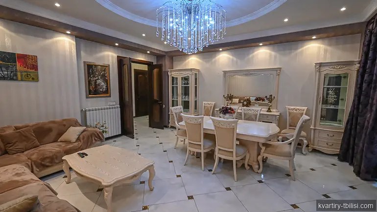 Четырёхкомнатная квартира на Сабуртало — 1 500 USD/мес | Tbilisi Homes