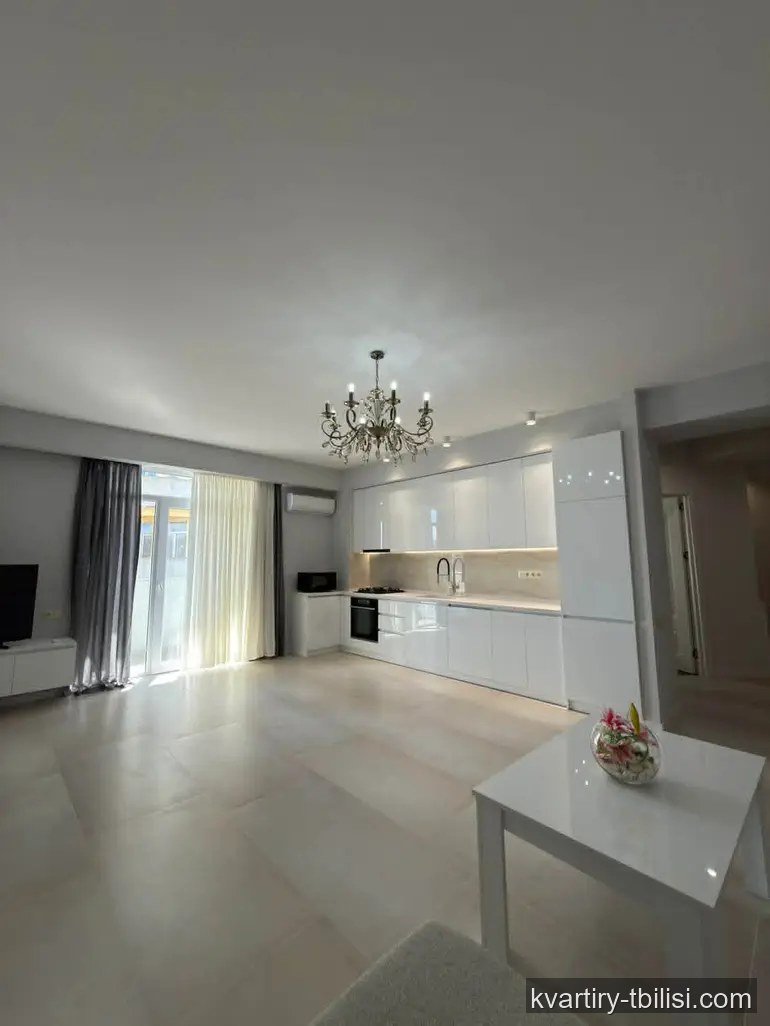 4-bedroom Apartment for rent in Saburtalo, Tbilisi, 149 sqm, floor 7/16 — 1 600 USD/month | Tbilisi Homes