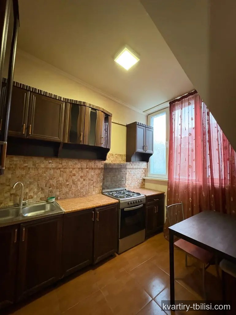 Четырёхкомнатная квартира на Сабуртало — 650 USD/мес | Tbilisi Homes