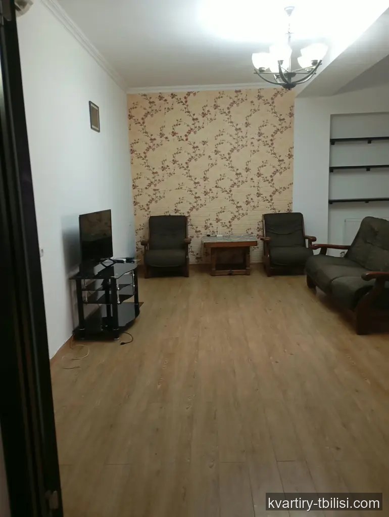 Четырёхкомнатная квартира на Сабуртало — 1 200 USD/мес | Tbilisi Homes