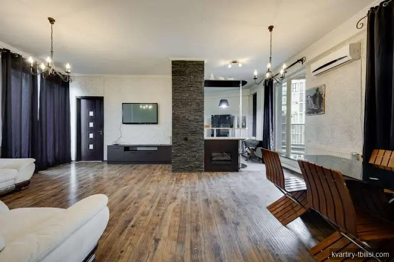 Четырёхкомнатная квартира на Сабуртало — 1 500 USD/мес | Tbilisi Homes