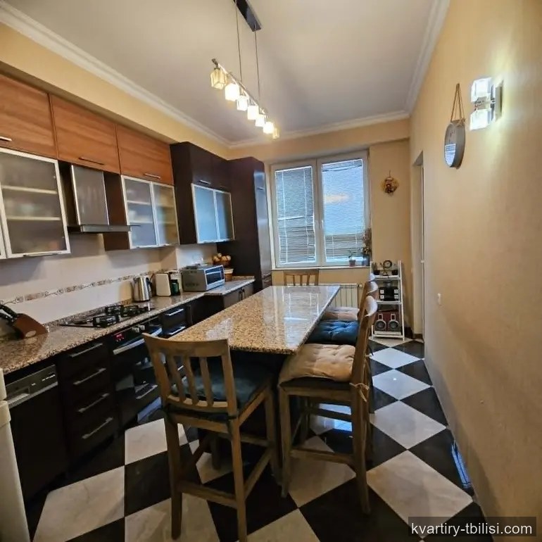 Четырёхкомнатная квартира на Сабуртало — 1 100 USD/мес | Tbilisi Homes