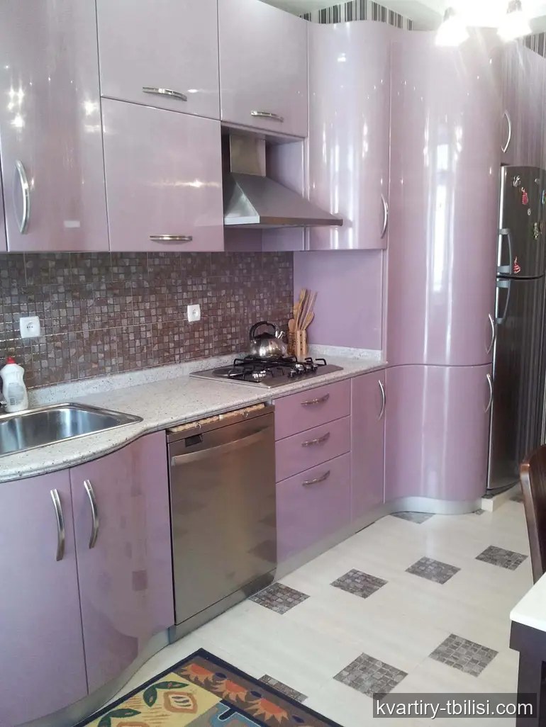 Четырёхкомнатная квартира на Сабуртало — 1 200 USD/мес | Tbilisi Homes