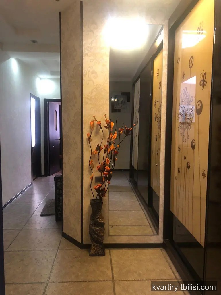 Четырёхкомнатная квартира на Сабуртало — 950 USD/мес | Tbilisi Homes