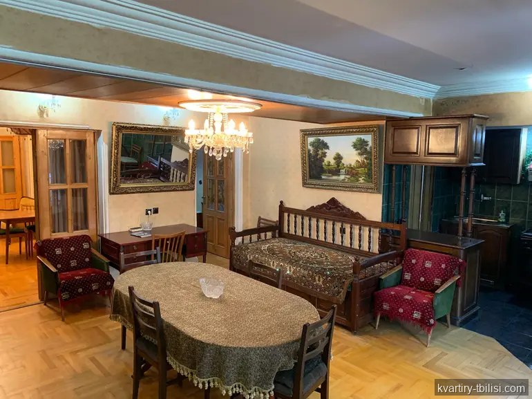Четырёхкомнатная квартира на Сабуртало — 900 USD/мес | Tbilisi Homes