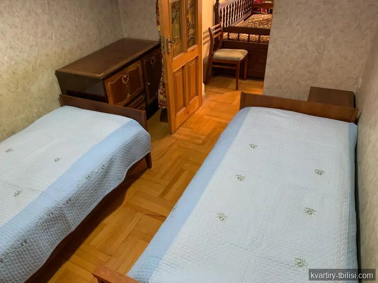 Четырёхкомнатная квартира на Сабуртало — 900 USD/мес | Tbilisi Homes