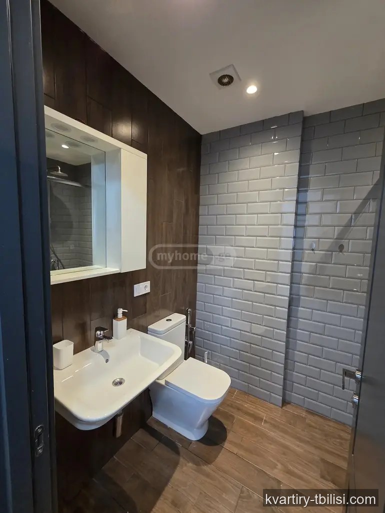 Четырёхкомнатная квартира на Сабуртало — 1 200 USD/мес | Tbilisi Homes