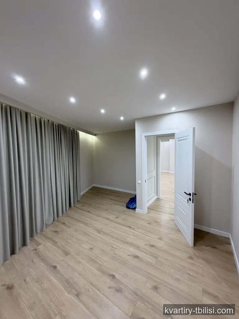4-bedroom Apartment for rent in Saburtalo, Tbilisi, 160 sqm, floor 4/7 — 2 000 USD/month | Tbilisi Homes