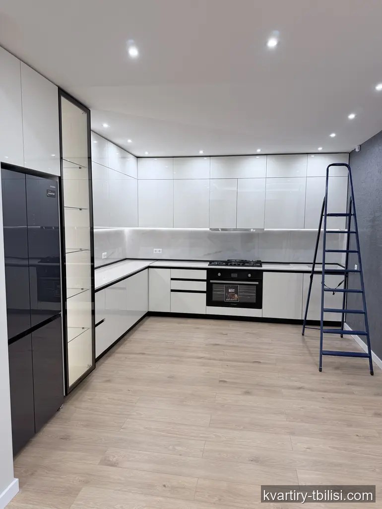 4-bedroom Apartment for rent in Saburtalo, Tbilisi, 160 sqm, floor 4/7 — 2 000 USD/month | Tbilisi Homes
