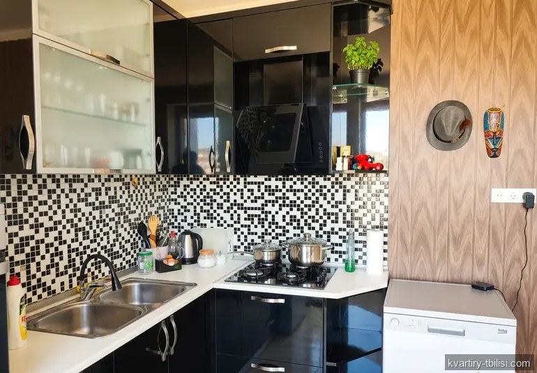 Четырёхкомнатная квартира на Сабуртало — 900 USD/мес | Tbilisi Homes