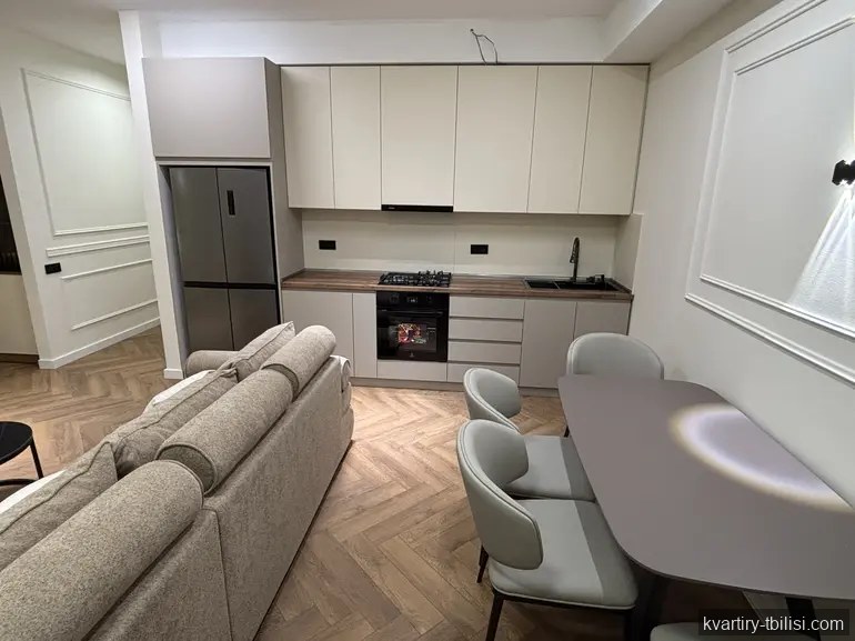 Четырёхкомнатная квартира на Сабуртало — 1 500 USD/мес | Tbilisi Homes