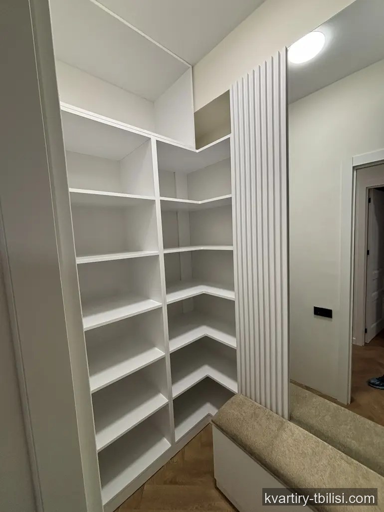 Четырёхкомнатная квартира на Сабуртало — 1 500 USD/мес | Tbilisi Homes