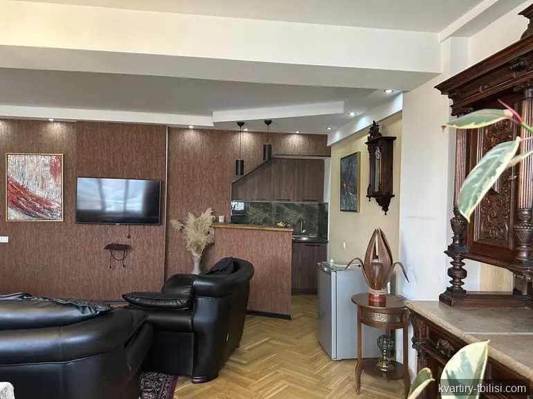 Четырёхкомнатная квартира на Сабуртало — 2 300 USD/мес | Tbilisi Homes