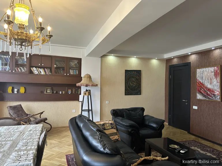 Четырёхкомнатная квартира на Сабуртало — 2 300 USD/мес | Tbilisi Homes
