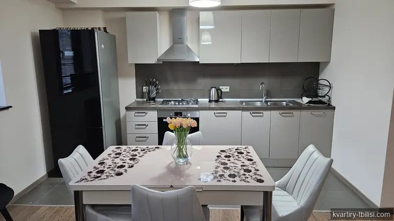 4-bedroom Apartment for rent in Saburtalo, Tbilisi, 132 sqm, floor 4/21 — 1 600 USD/month | Tbilisi Homes