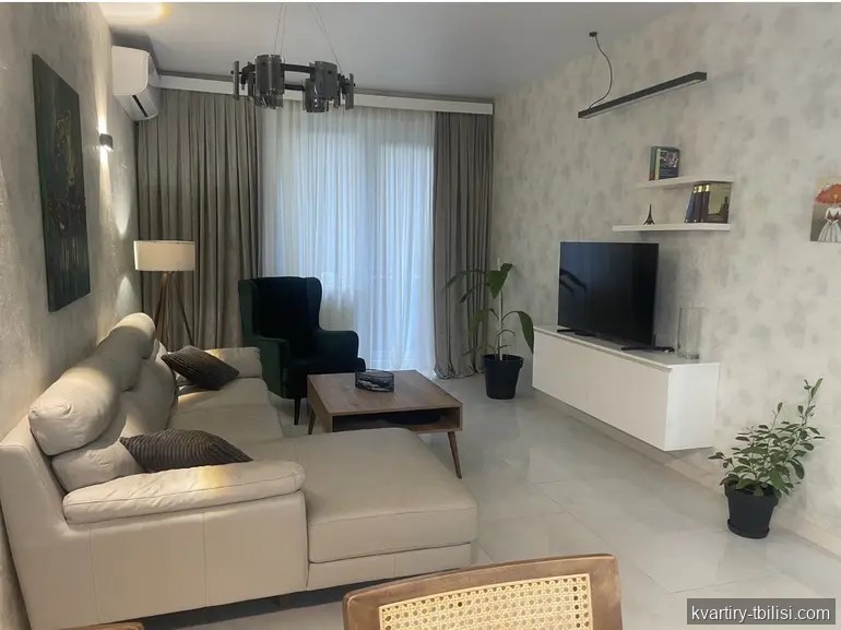 Четырёхкомнатная квартира на Сабуртало — 1 200 USD/мес | Tbilisi Homes