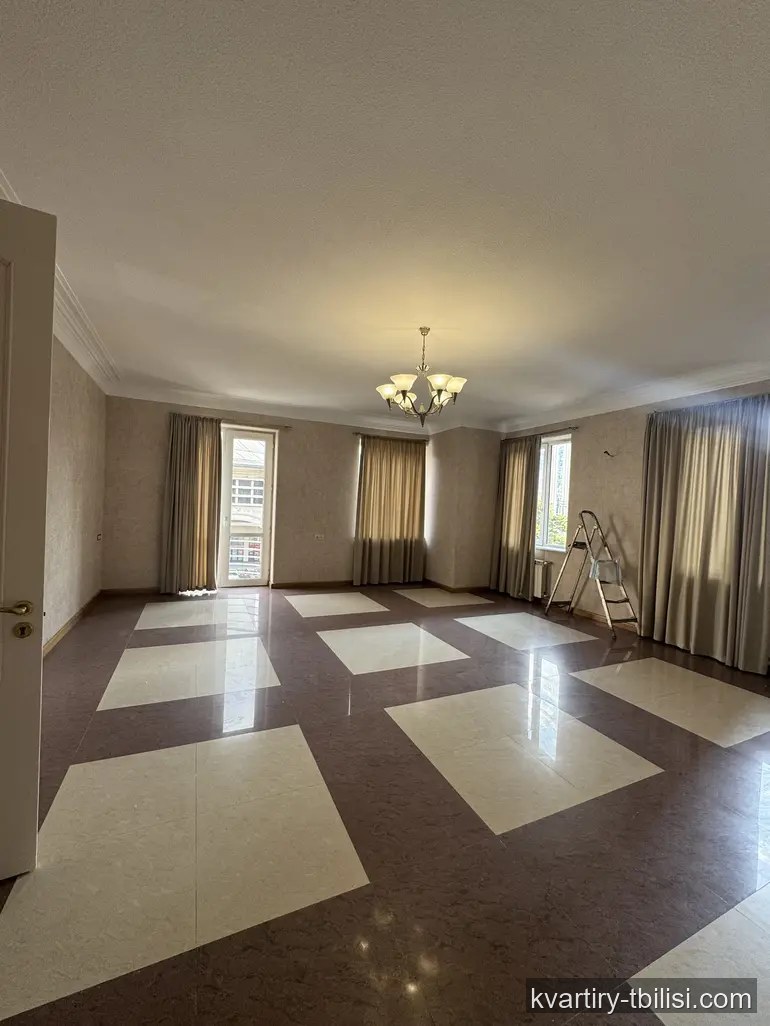 5-комнатная квартира на Сабуртало — 1 700 USD/мес | Tbilisi Homes
